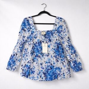 Tuckernuck Small Bluebell Meadows Smocked Tilly Blouse Blue Floral Cotton NEW